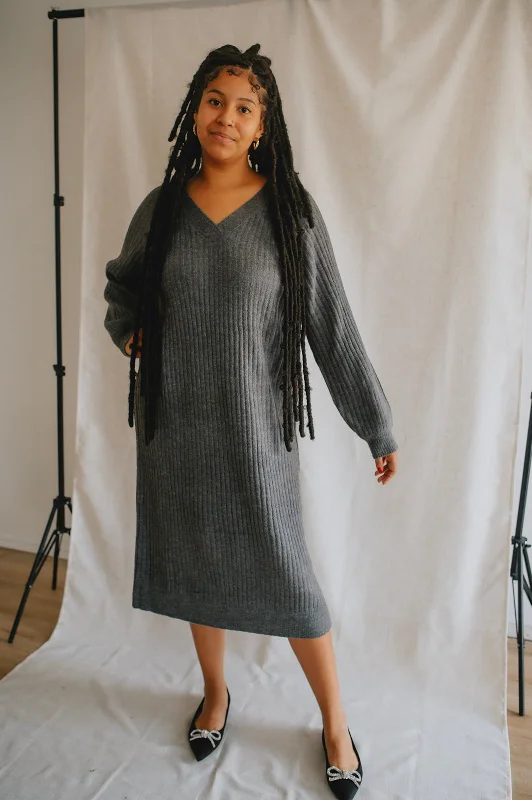 The Martha Sweater Dress Graphic Sweater Embroidered Appliqued