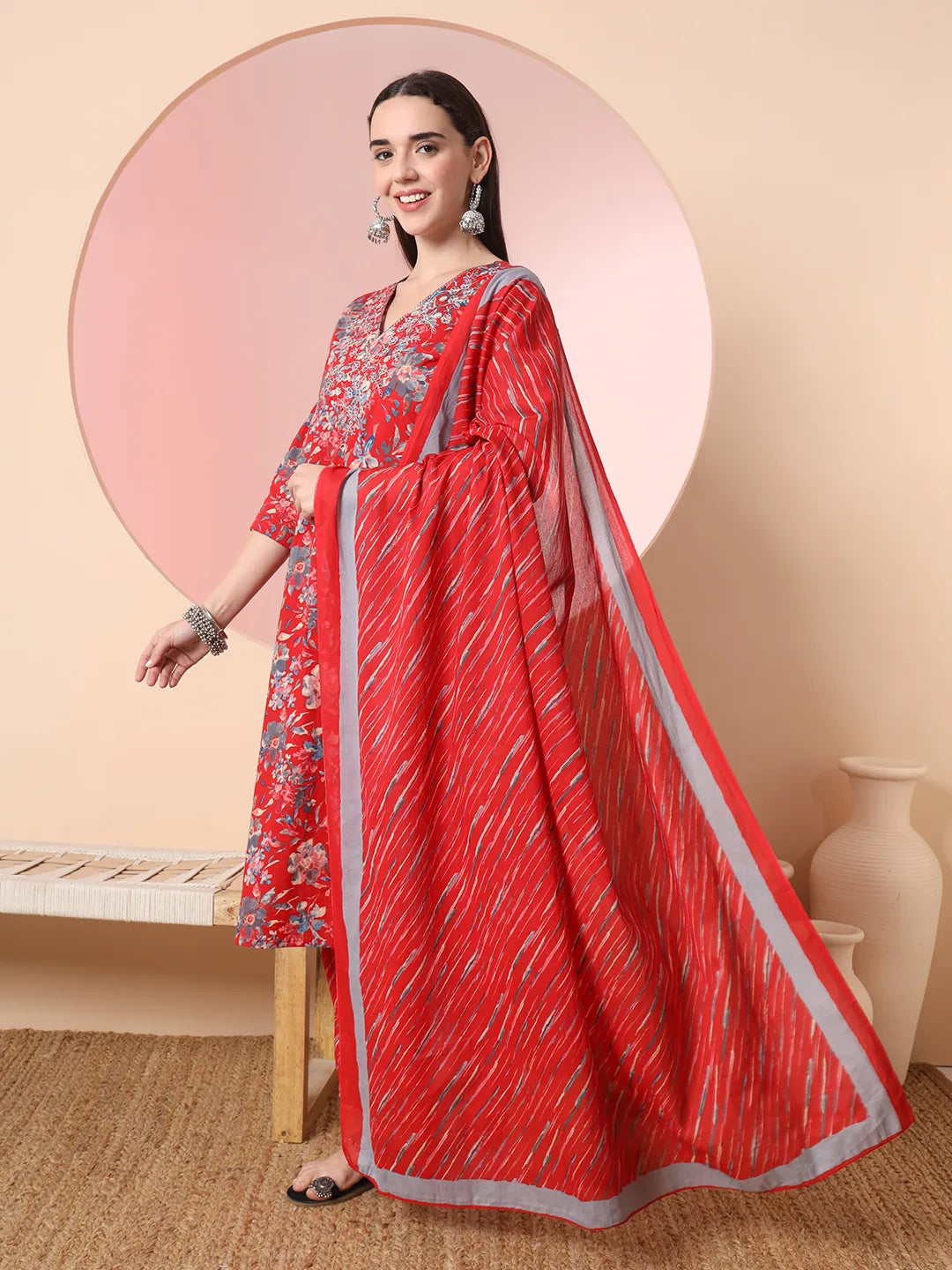 Yufta Red Pure Cotton Thread_Work Straight Kurta Dupatta Pant Set Soft Cotton Pants