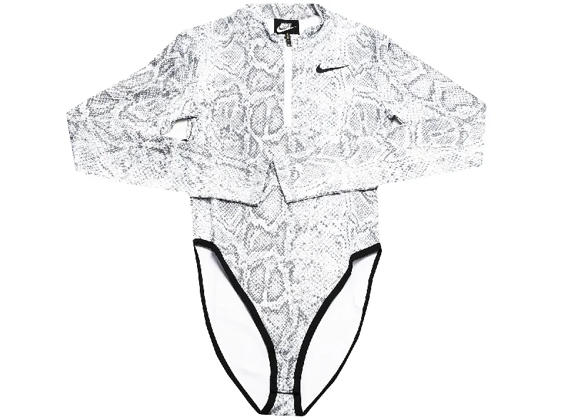 Nike Sportswear Women's Long-Sleeve Bodysuit Fashionable Bodysuit for Date Night