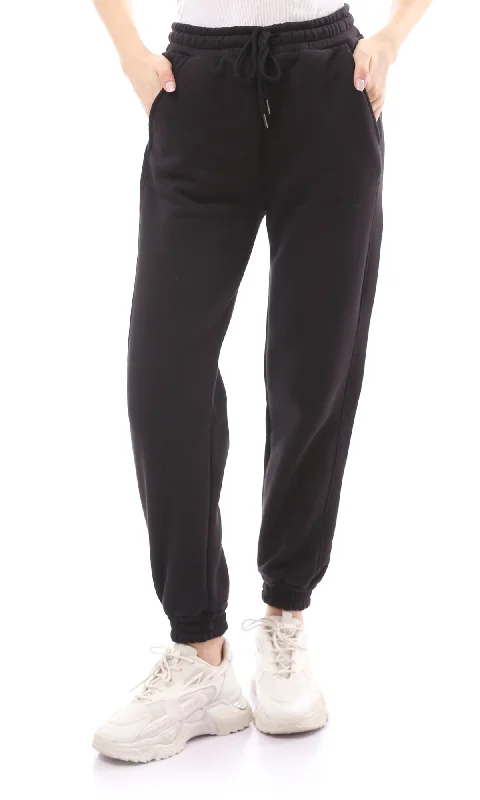 O172705 Wide Elastic Waist Solid Black Cargo Pants Fashionable Tapered Leg Pants