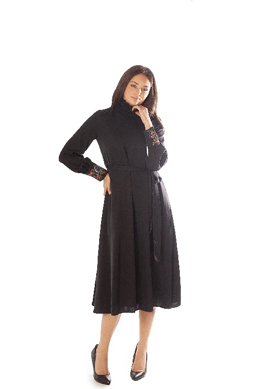 Beaded Silky Cuff Dress Turtleneck Neckline Stylish