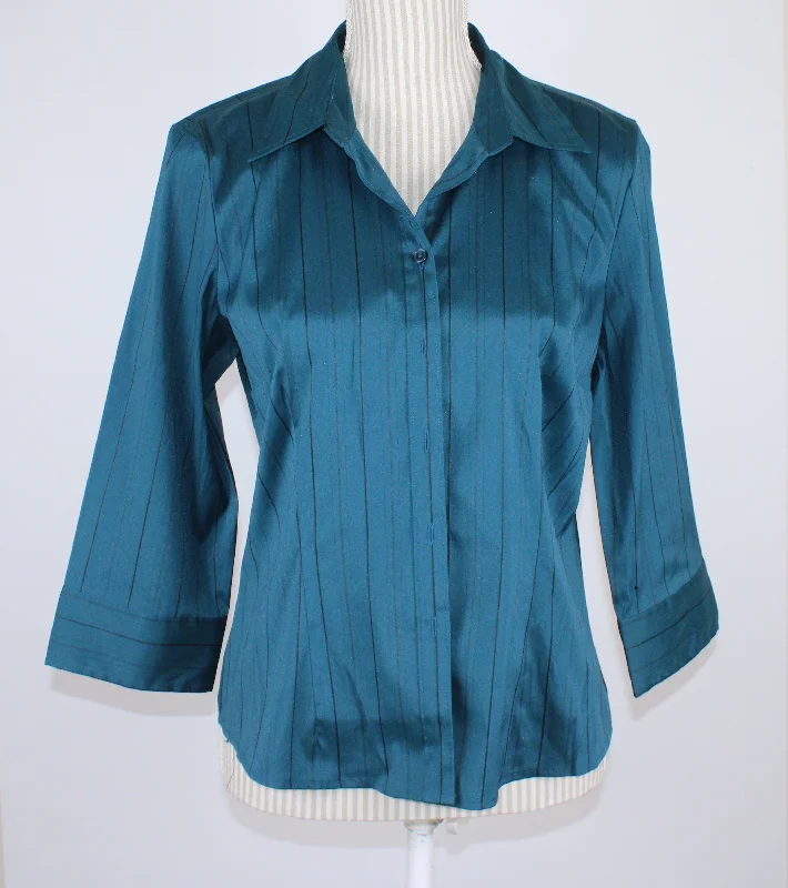 REITMANS DRESS SHIRT LADIES MEDIUM PRE-LOVED