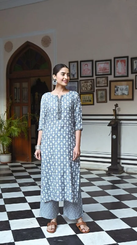 Aayaa Pure Muslin printed Kurti & Pant - Grey sky Chic Capri Pants