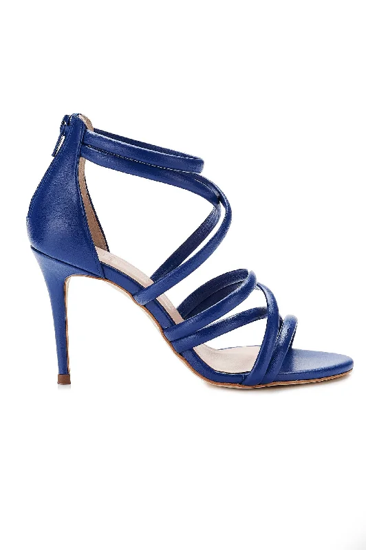 Classic high heel sandals with straps