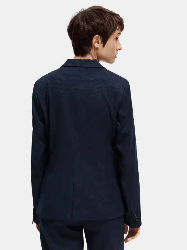 Single-breasted tailored blazer