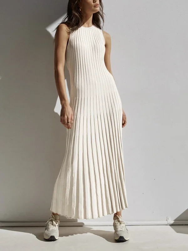 BerryBetty - Camille Knit Pleat Maxi Dress